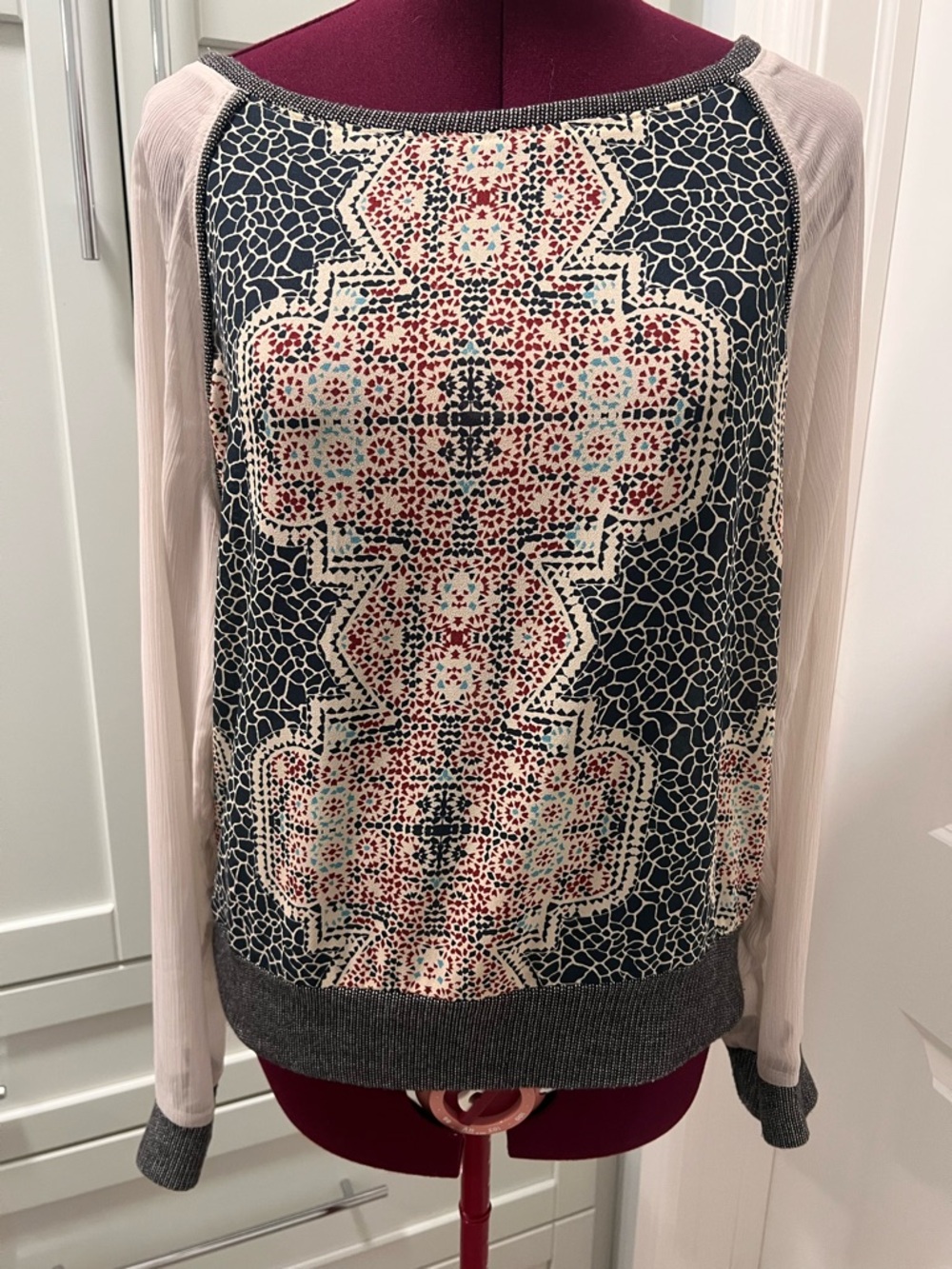 Like New ANTHROPOLOGIE x SANCTUARY Geometric Pullover Sheer Sleeve Large
